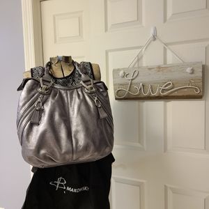 Gorgeous Silver B Makowsky 100% Genuine Leather Handbag Shoulderbag